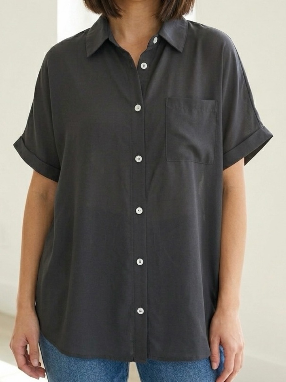 JustFashionNow Black Short Sleeve Button Down Blouse Pocket Shirt Workwear L EUC